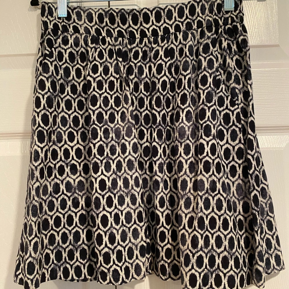 NWOT LOFT blue and white flowy skirt size xs